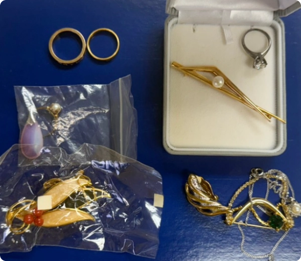 買取実績：金やプラチナの指輪、真珠のネックレスなどの貴金属・ジュエリーセット。買取価格400,000円